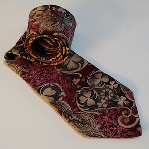 ☘️Bill Blass Vintage Clover Print Necktie